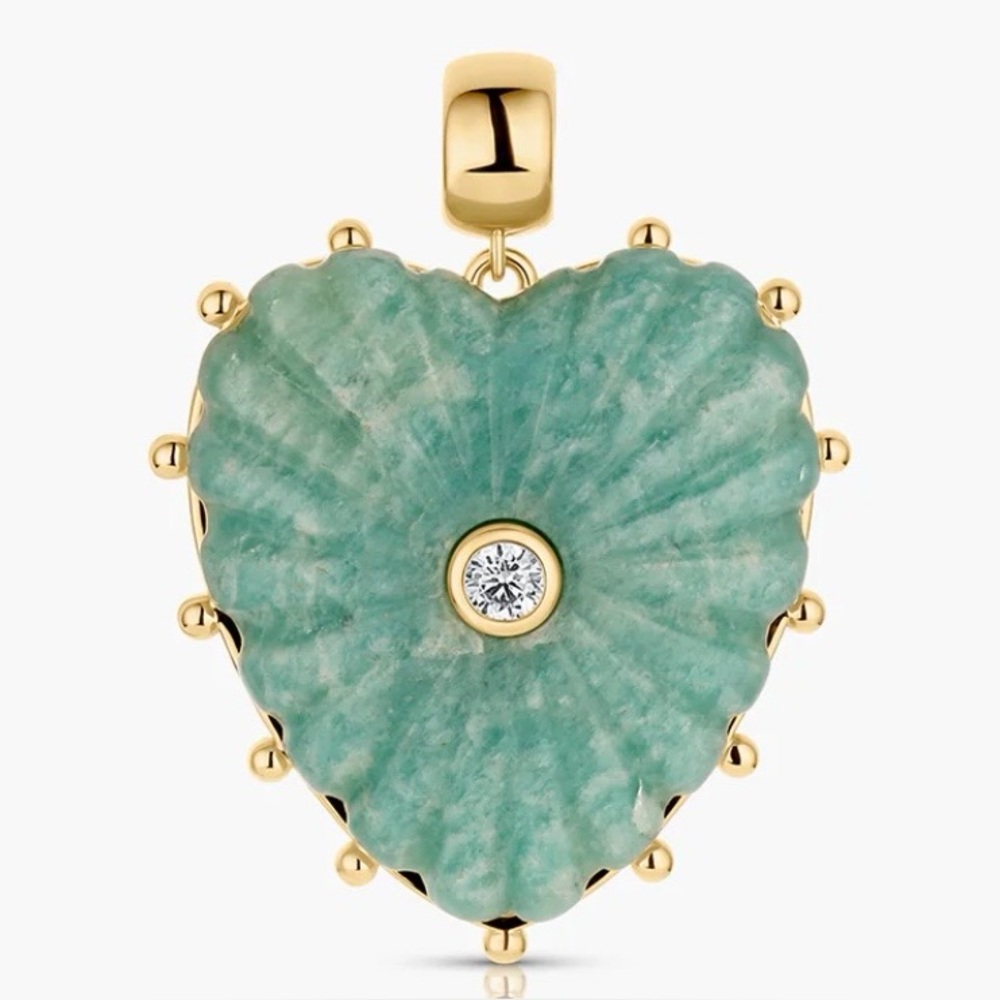 Thatch Gold and Green Heart Pendant
Malene Amazonite Bail